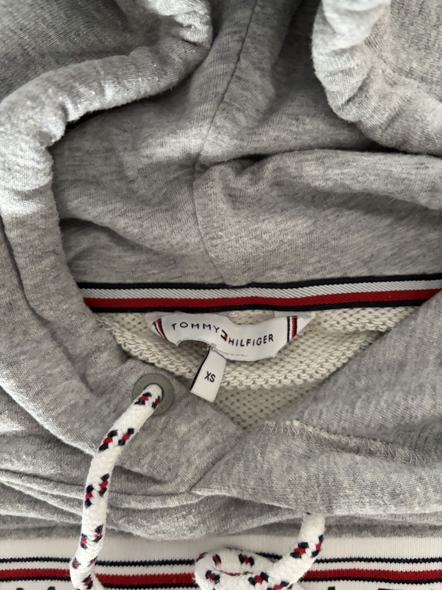 Tommy Hilfiger Pulls & Sweat-shirts: Tommy Hilfiger Damen Kapuzenpullover  – D'occasion à Niederlenz par fed_y5mw 1