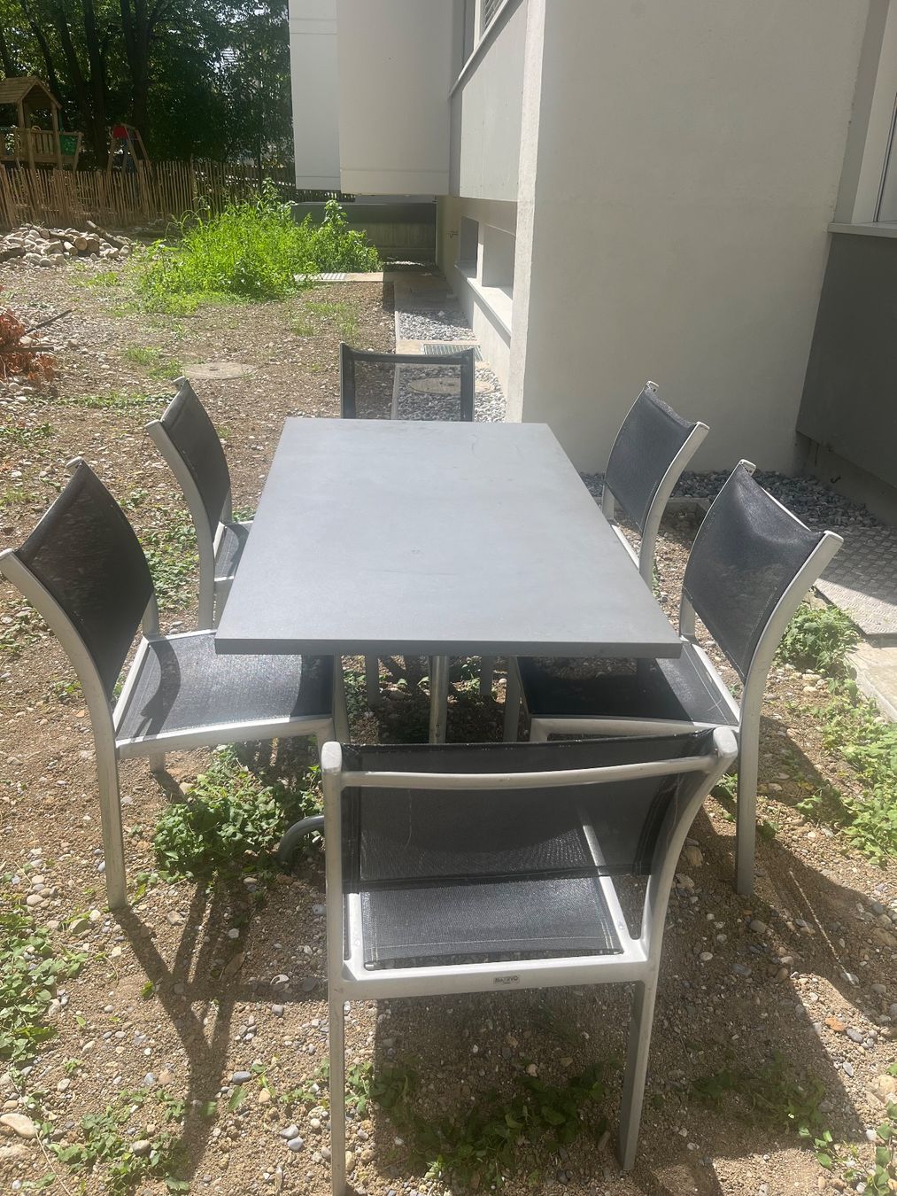Set di tavolo e panche: Gartentisch mit 6 Stuehlen gebraucht Metall – Usato da Bern venduto da versace05 1