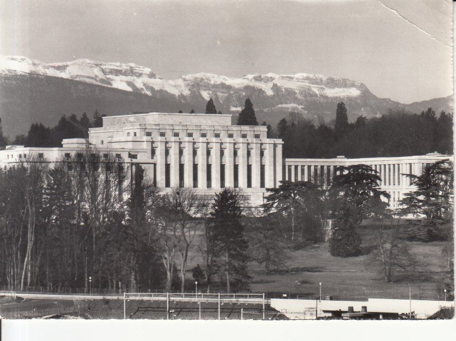Cartoline postali: Genève Palais UNO 1961 – Usato da Bürglen TG venduto da StampGraf