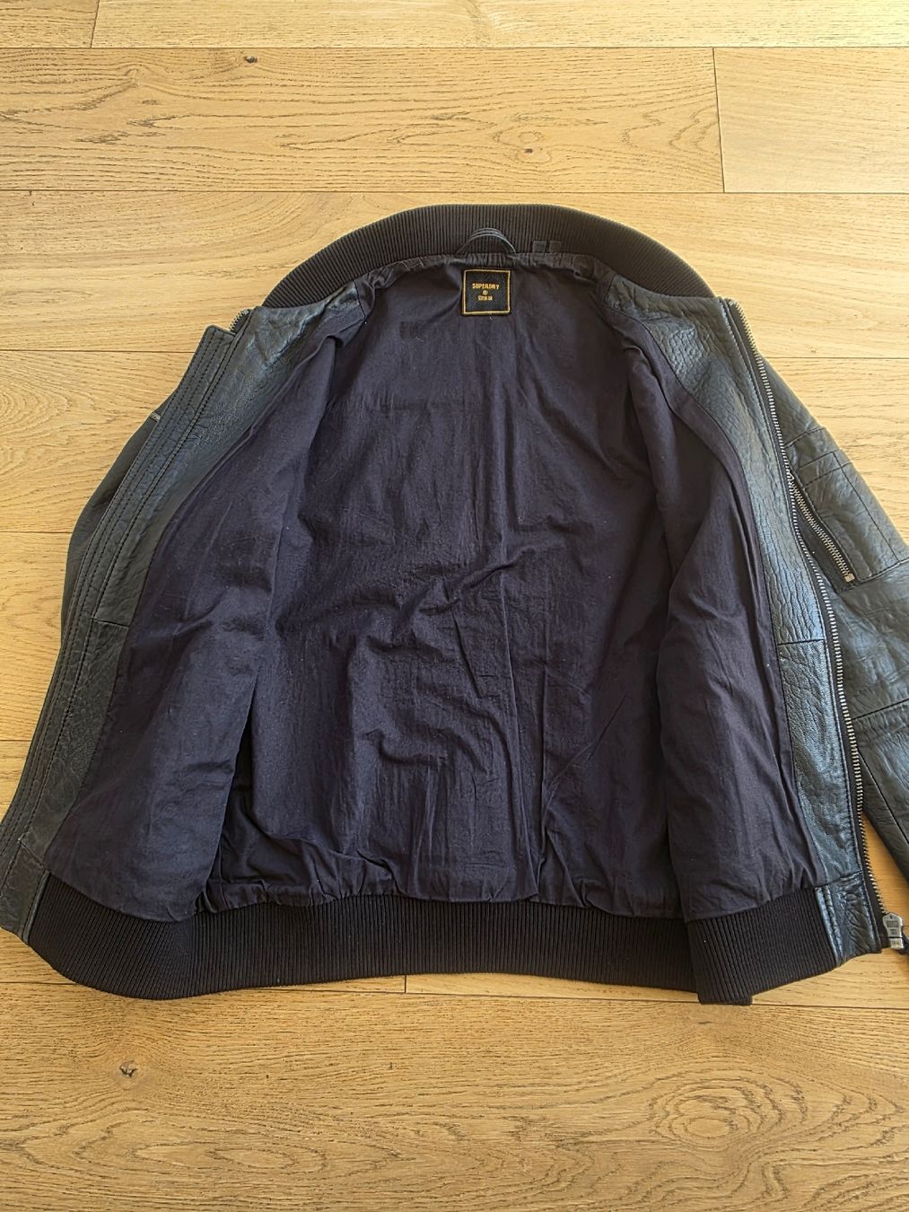 Superdry Giacche: Superdry Echtlederjacke – Usato da Beinwil am See venduto da pupperfren 2