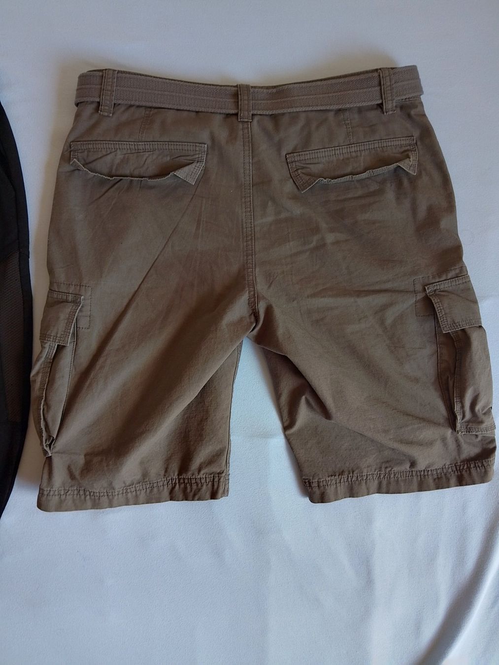 Hosen: Herren Cargo Shorts, Gr. M – Gebraucht aus Eglisau von sch_m6rw 1