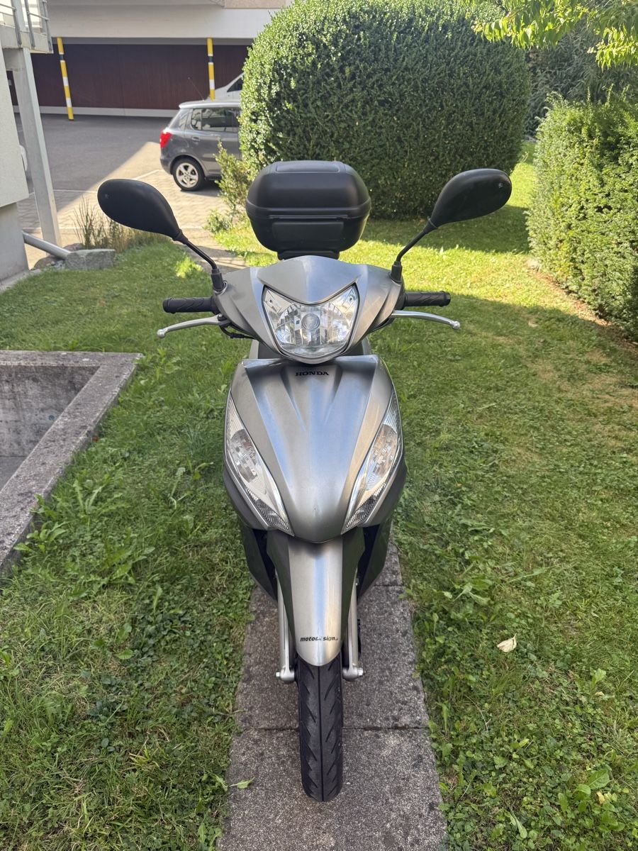 Honda Scooter: HONDA NSC 110 WH – Difettoso da Winterthur venduto da Fabio_46