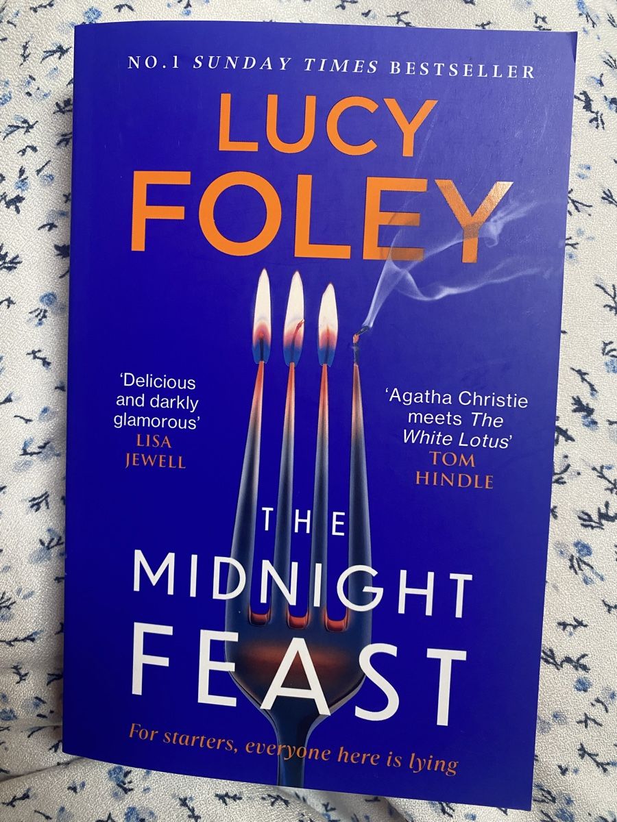 Bücher: Lucy Foley - « The Midnight Feast » – Gebraucht aus Epagny von nie_n5yb