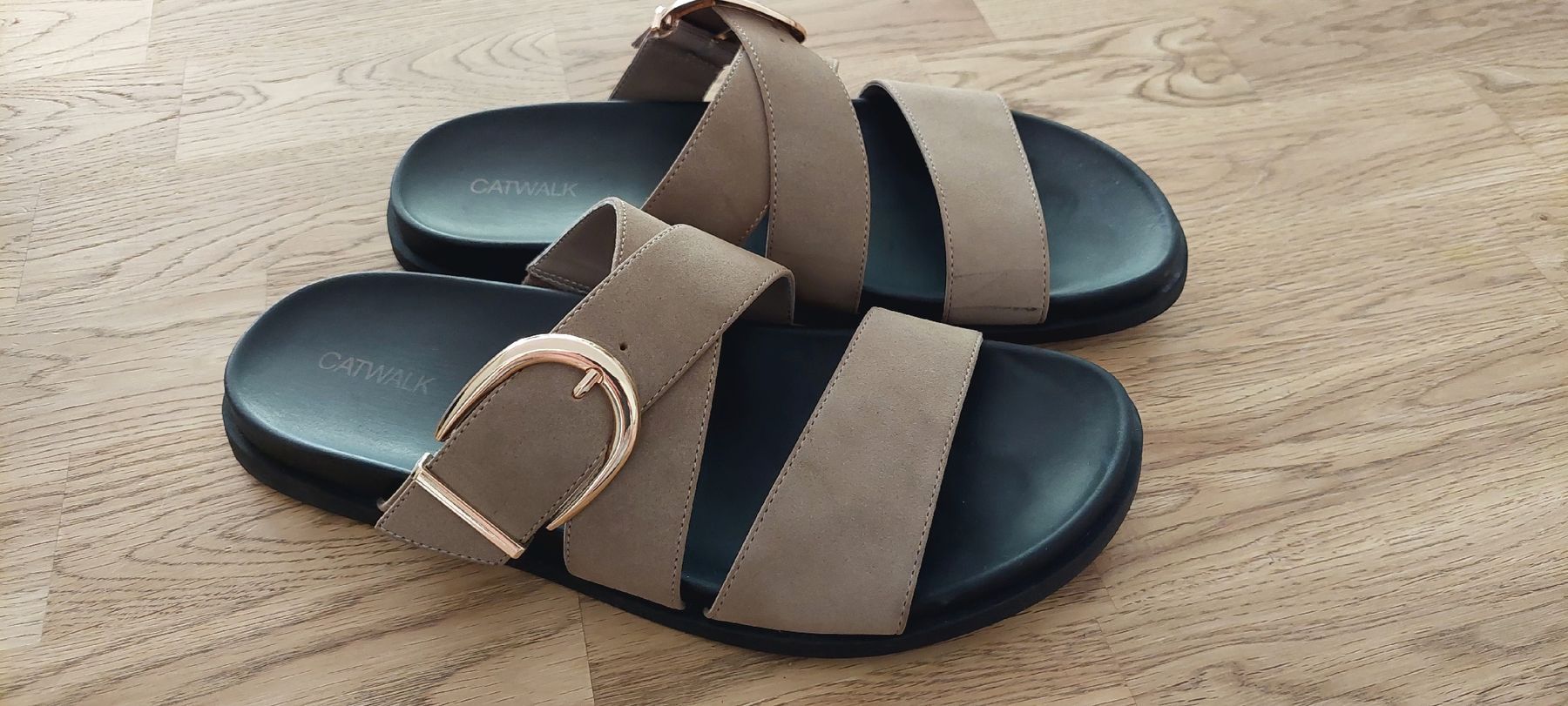 Damenschuhe:  Wunderschöne Sandalen Gr.41 – Gebraucht aus Zürich von lehmi1 4