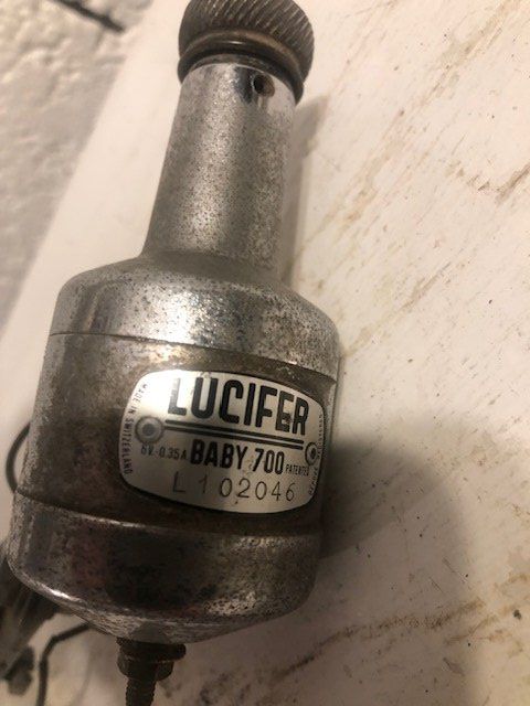 Pezzi di ricambio: Lot de 2 dynamos Lucifer baby – Usato da Chézard St Martin venduto da schmitt 2