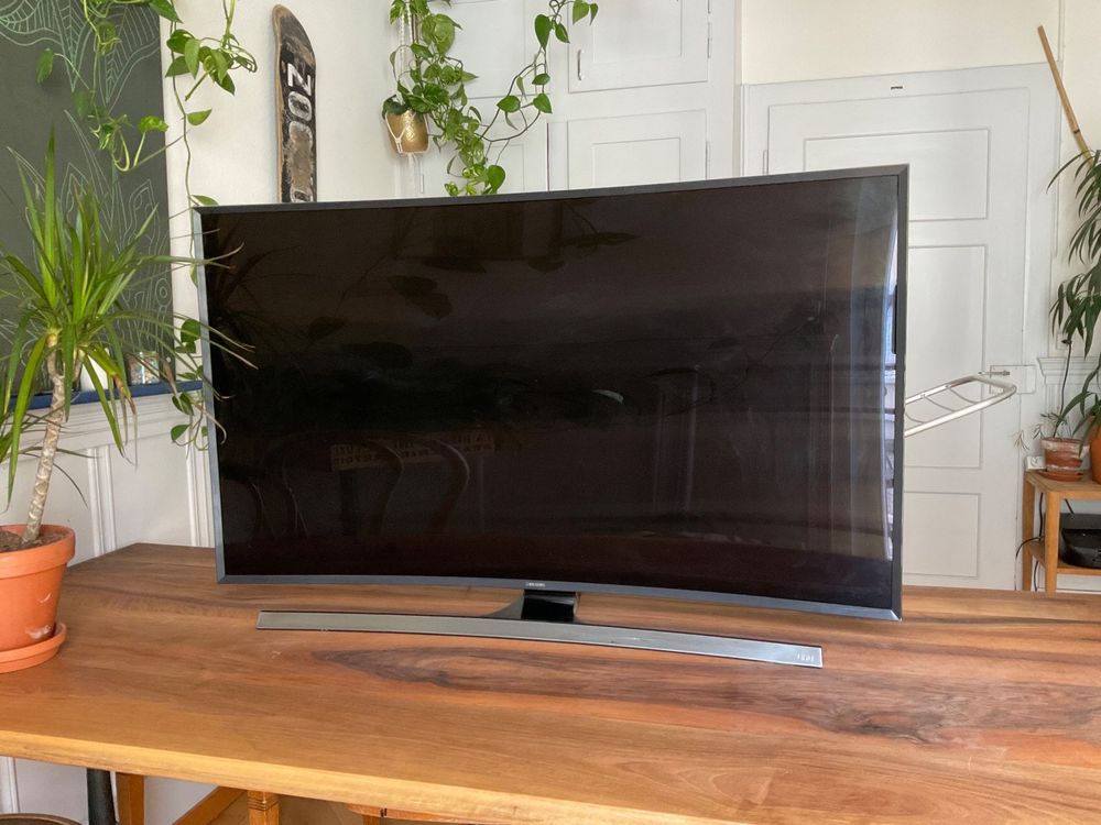Samsung Curved TV 120 cm | Kaufen auf Ricardo