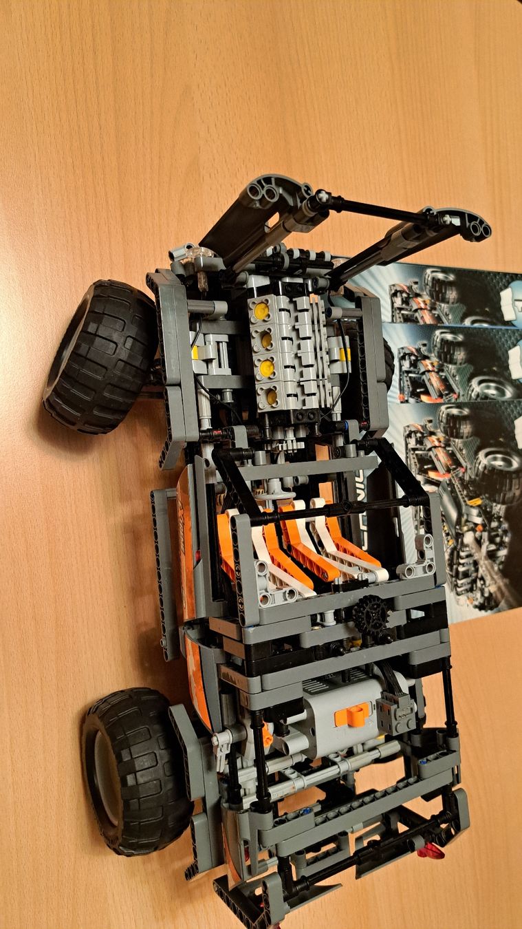 Lego Kit di costruzioni: LEGO TECHNIC 8297 – Usato da Basel venduto da vidra66 2