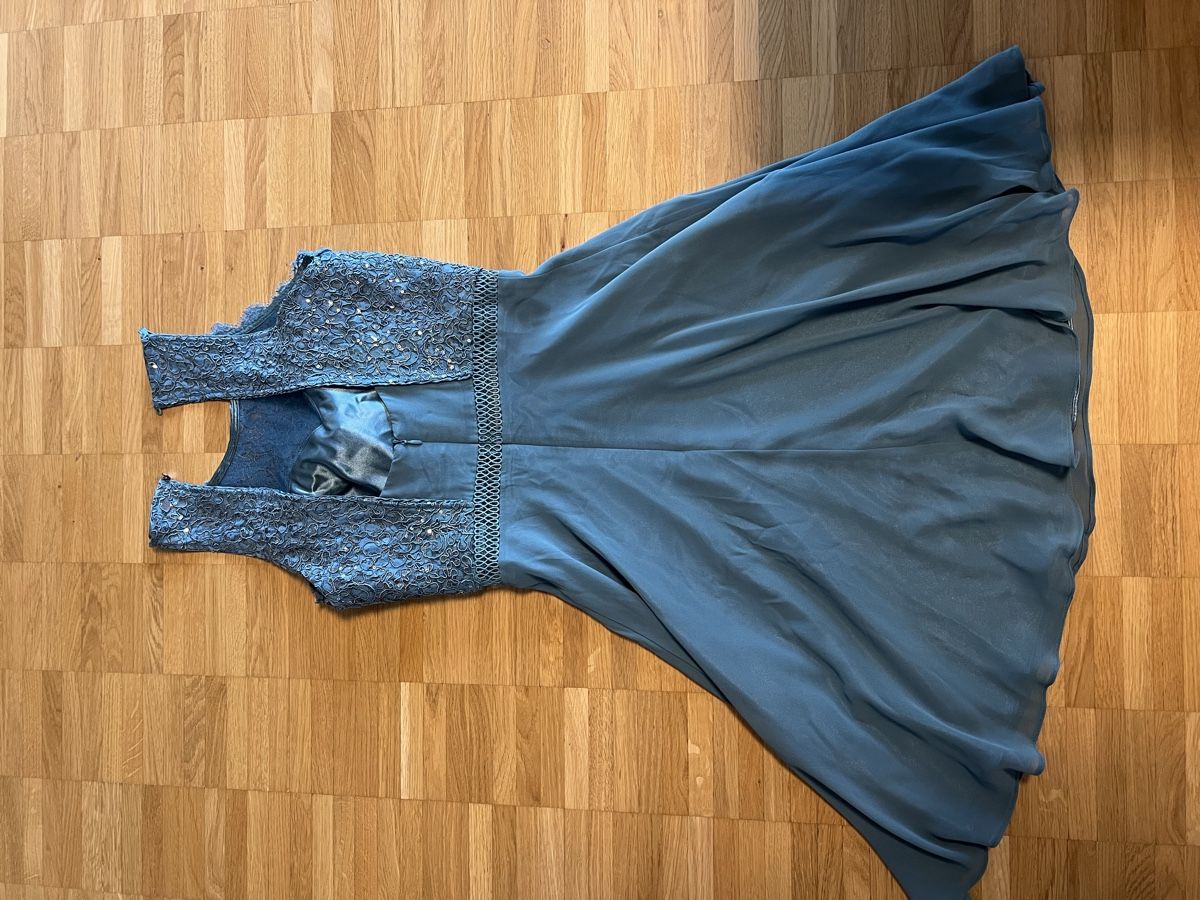 Vestiti: Ballkleid / Abendkleid – Usato da Basel venduto da san_zks2 1