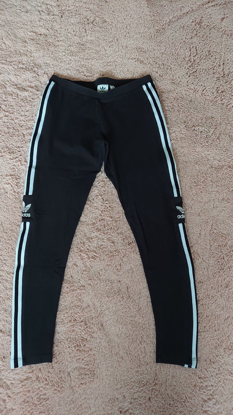 Adidas Lotti di vestiti: Adidas Kleiderpaket  – Usato da Oberbüren venduto da cas_hnn7 1