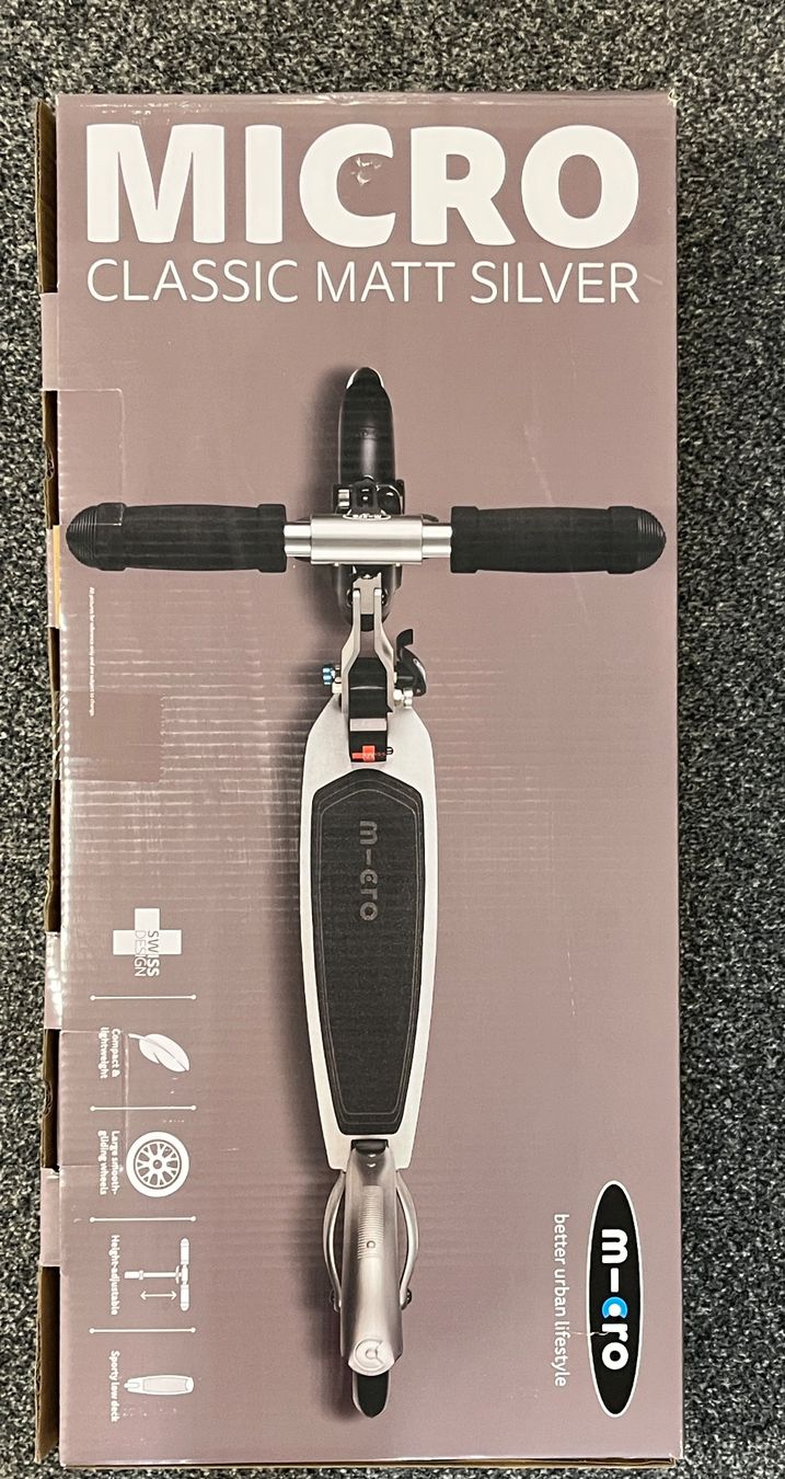 Scooters: Micro Classic Silver Scooter – Neu und originalverpackt aus Abtwil SG von sun_jw86