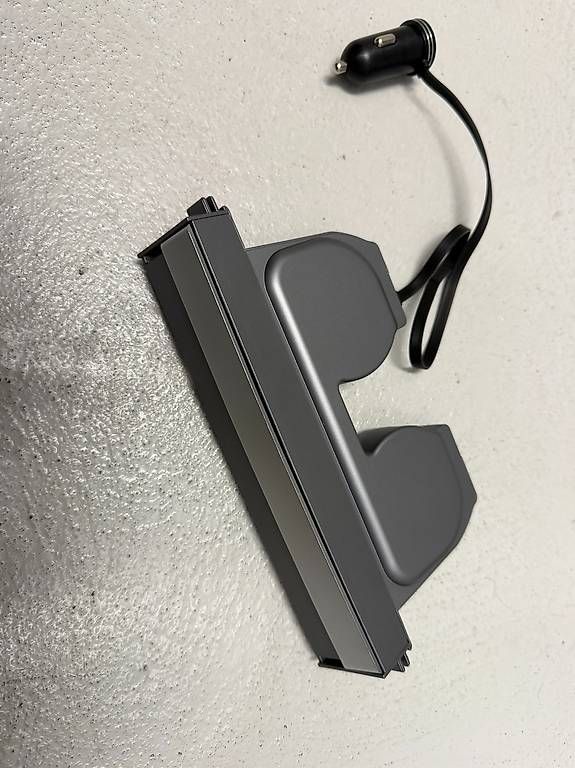 Hubs & Switches: Tesla Model Y Juniper USB Hub Dock – Gebraucht aus Rotkreuz von R0nie10 1