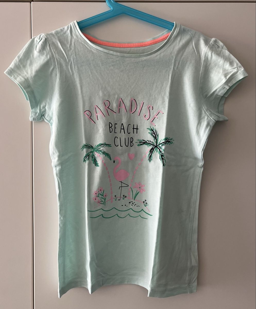 Blusen, T-Shirts & Tops: Mädchen T-Shirt hellgrün-blau Grösse 140  – Gebraucht aus Basel von Lila11