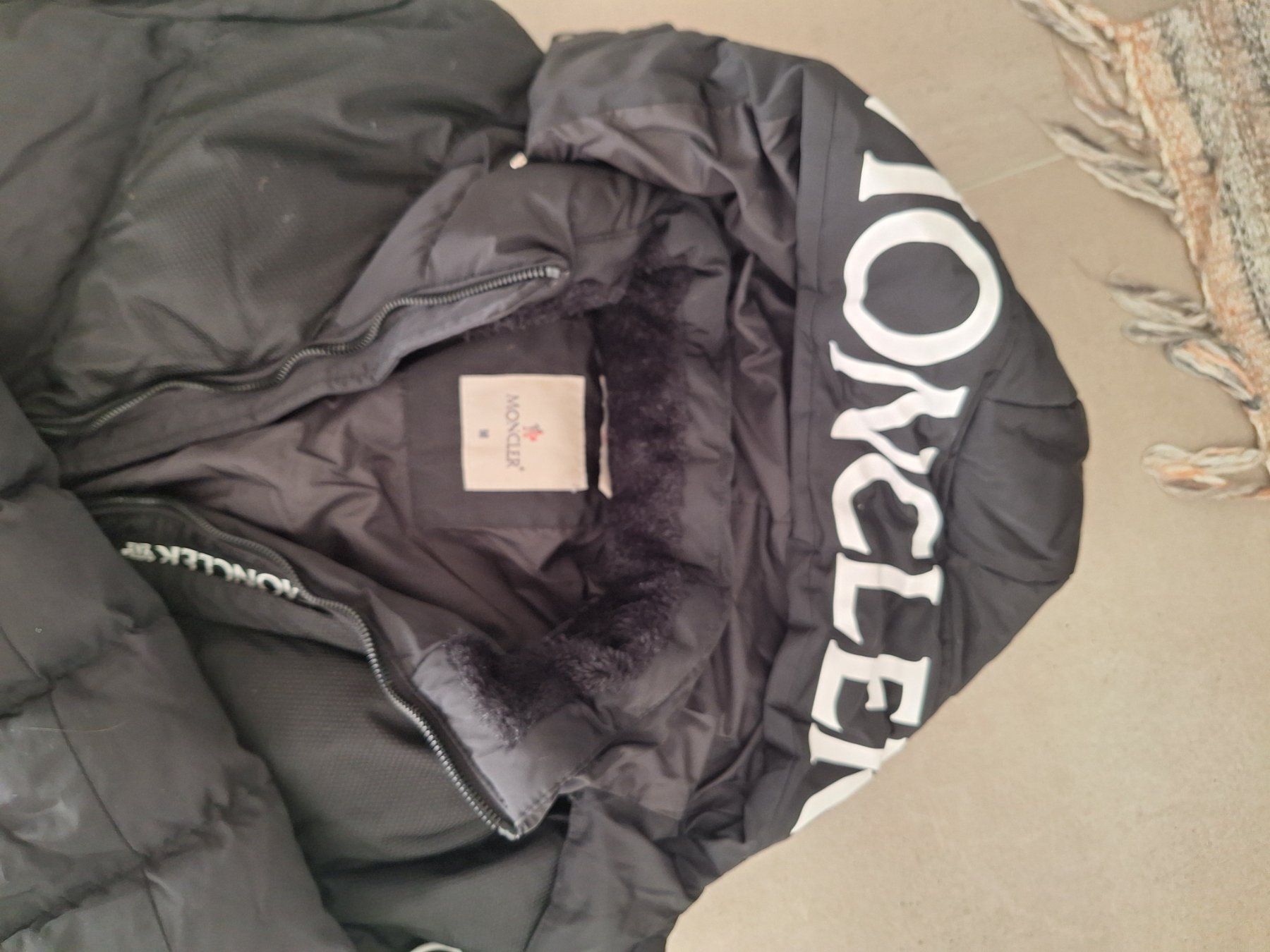Moncler Jacken: Doudoune Moncler – Gebraucht aus Fontaines NE von aud_5z9z 2