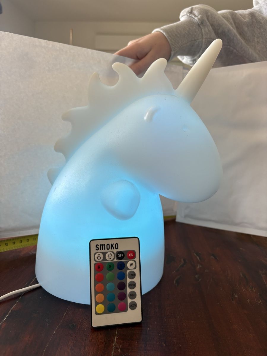 Lampade: Veilleuse Licorne – Usato da Vufflens-la-Ville venduto da newlifegva