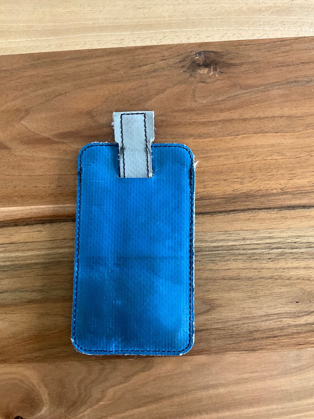 Freitag Cover & Protezioni schermo: Freitag iPhone Hülle / Kartenetui – Usato da Davos Clavadel venduto da panorama01 1