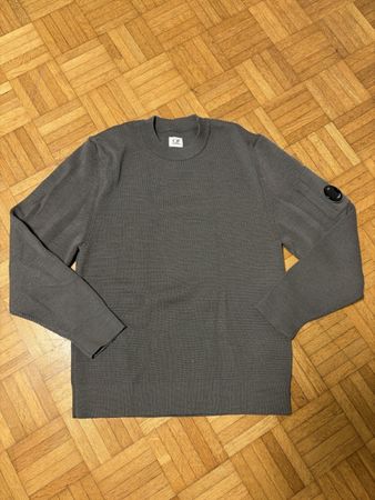 Pull à manche longue C.P. Company gris taille S