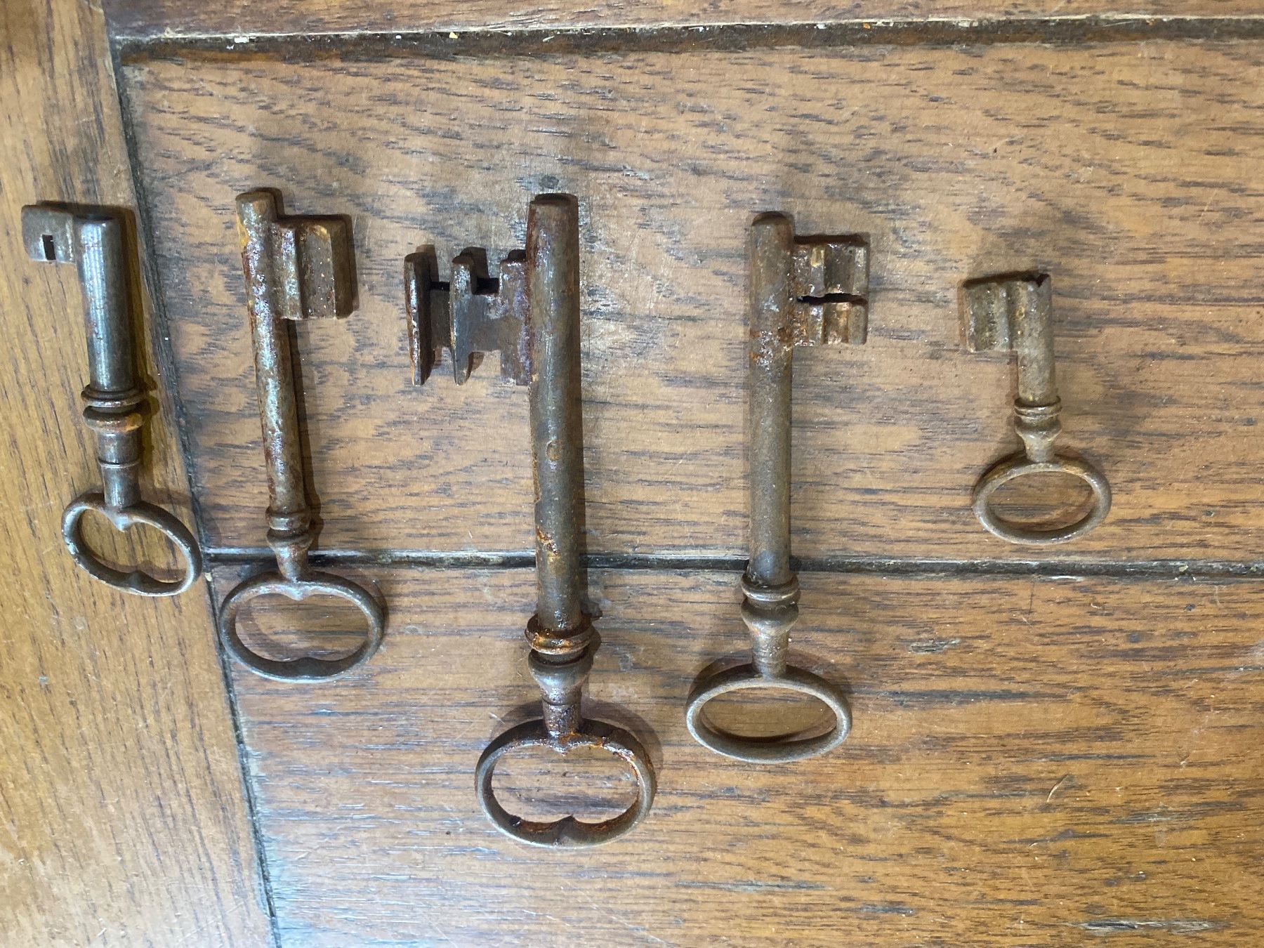 Chiavi: Lot clé clef ancienne 3-12cm Q – Usato da Lajoux JU venduto da Briard0 1