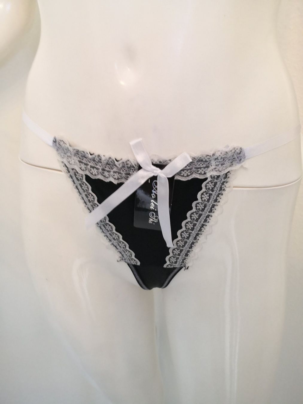 Intimissimi Altra biancheria intima: 🤩5 STK: INTIMISSIMI BH'S SPITZE & MULTIFUNKTION & STRINGS – Usato da Olten venduto da Naja-Twins-Twins 5