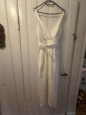 Jumpsuit von Forever New weiss Grösse 36