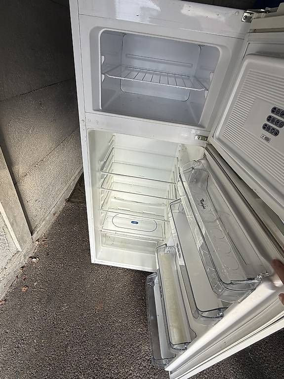 Réfrigérateurs: Réfrigérateur whirlpool  – D'occasion à Genève par abd_tww7