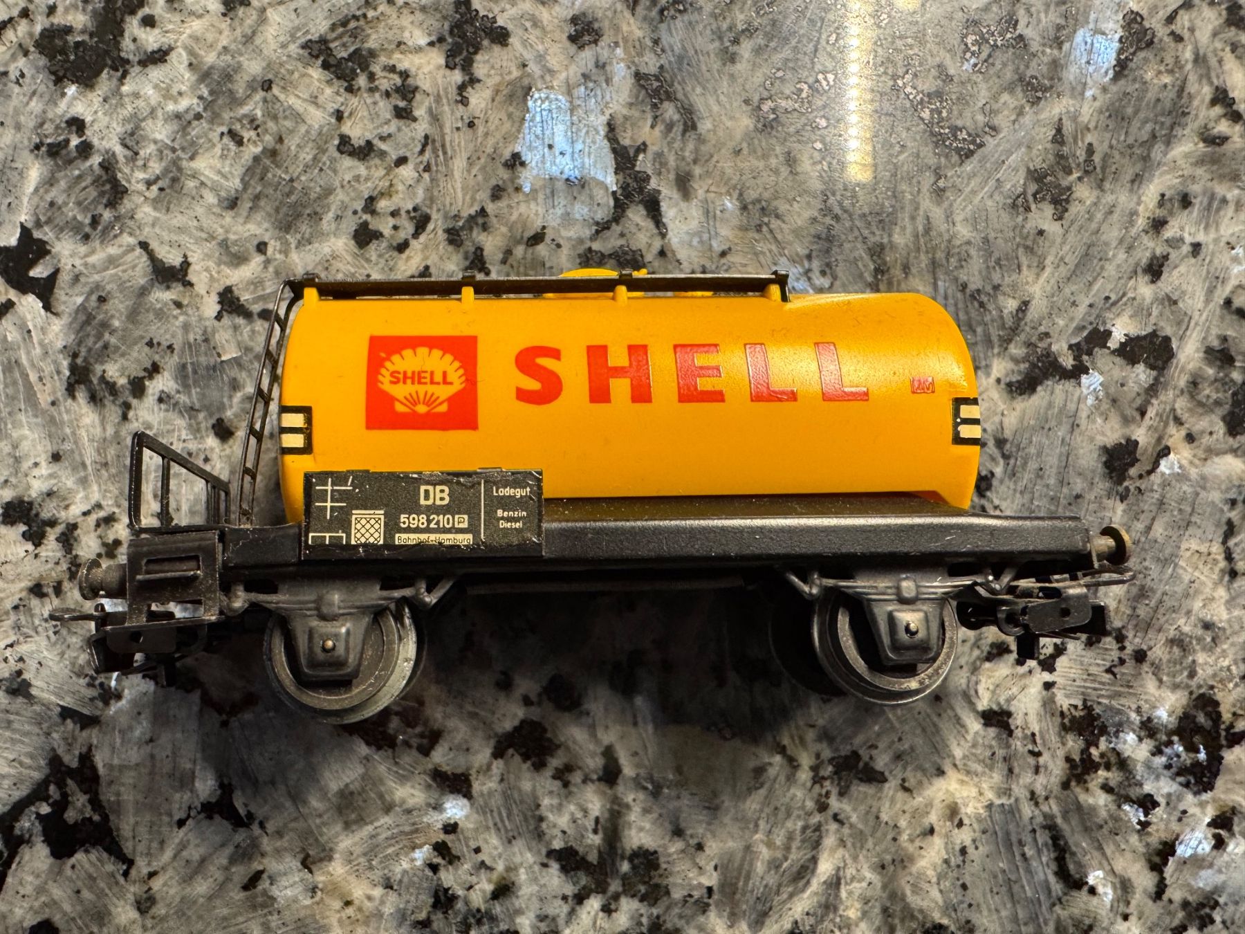 Märklin Modellini di ferrovie: 1 Eisenbahnwagen Märklin Shell – Usato da Bronschhofen venduto da pgds