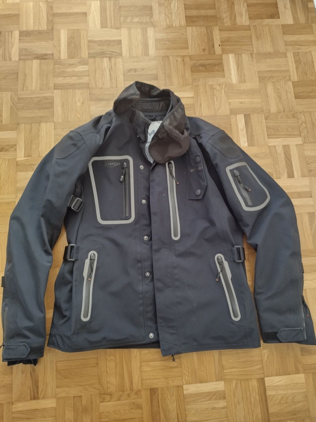 Triumph Giacche: Triumph Malvern Gore-Tex Motorradjacke – Usato da Wädenswil venduto da Sufiwa