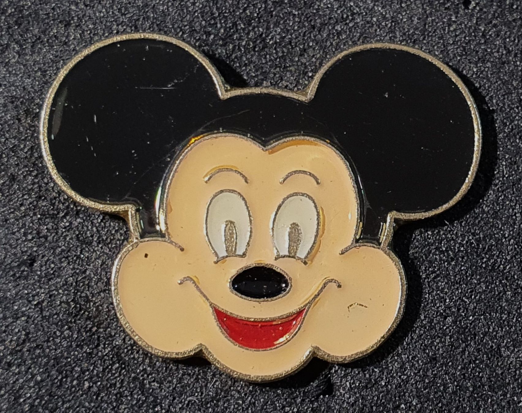 Placchette & Badge: BB726 - Pin Walt Disney - Mickey Mouse – Usato da Reinach BL venduto da Boston-Verkauf
