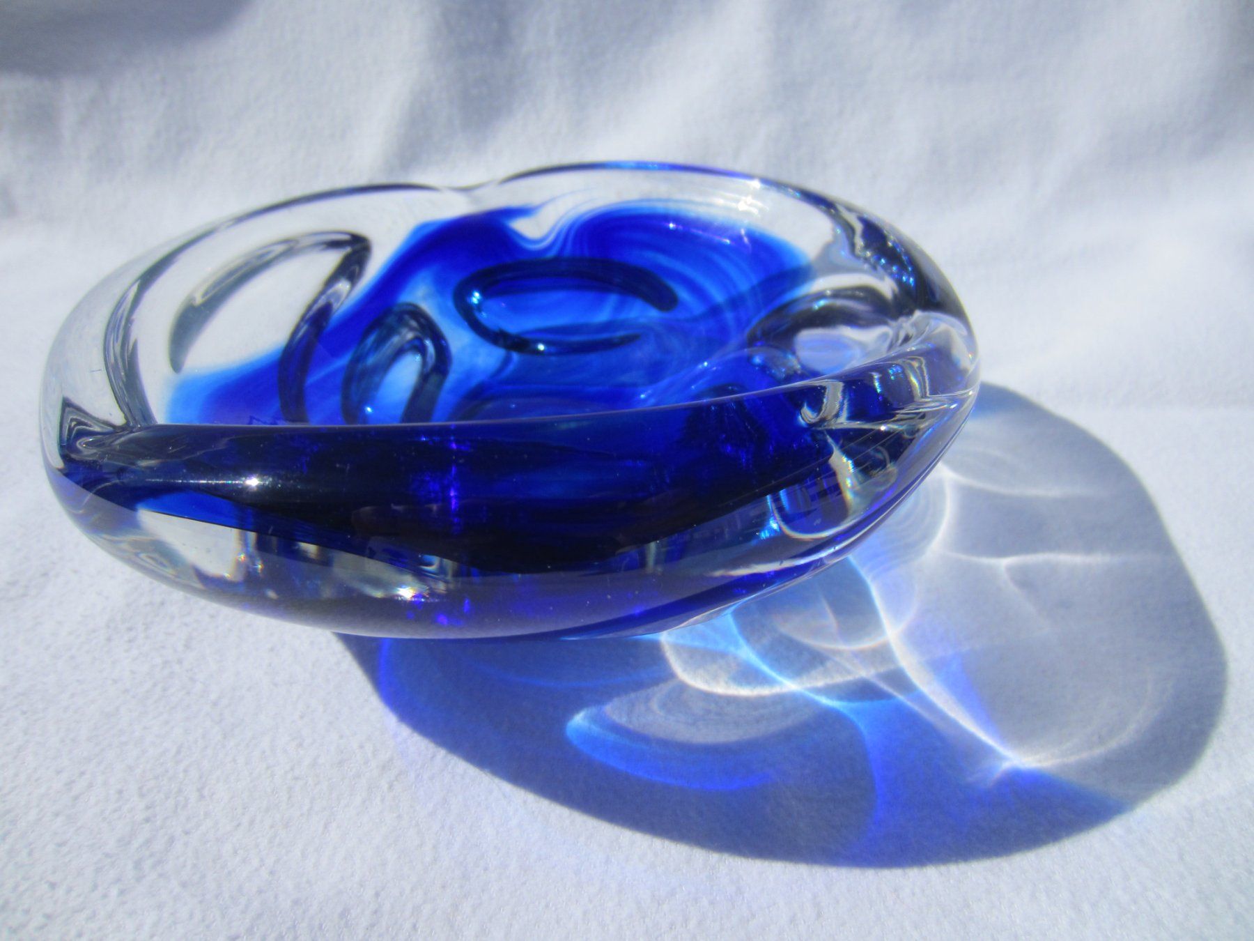 Murano Schalen: MURANO Schale blau massiv 15.5 x 5.5cm – Neu (gemäss Beschreibung) aus Sursee von Tschiger 1