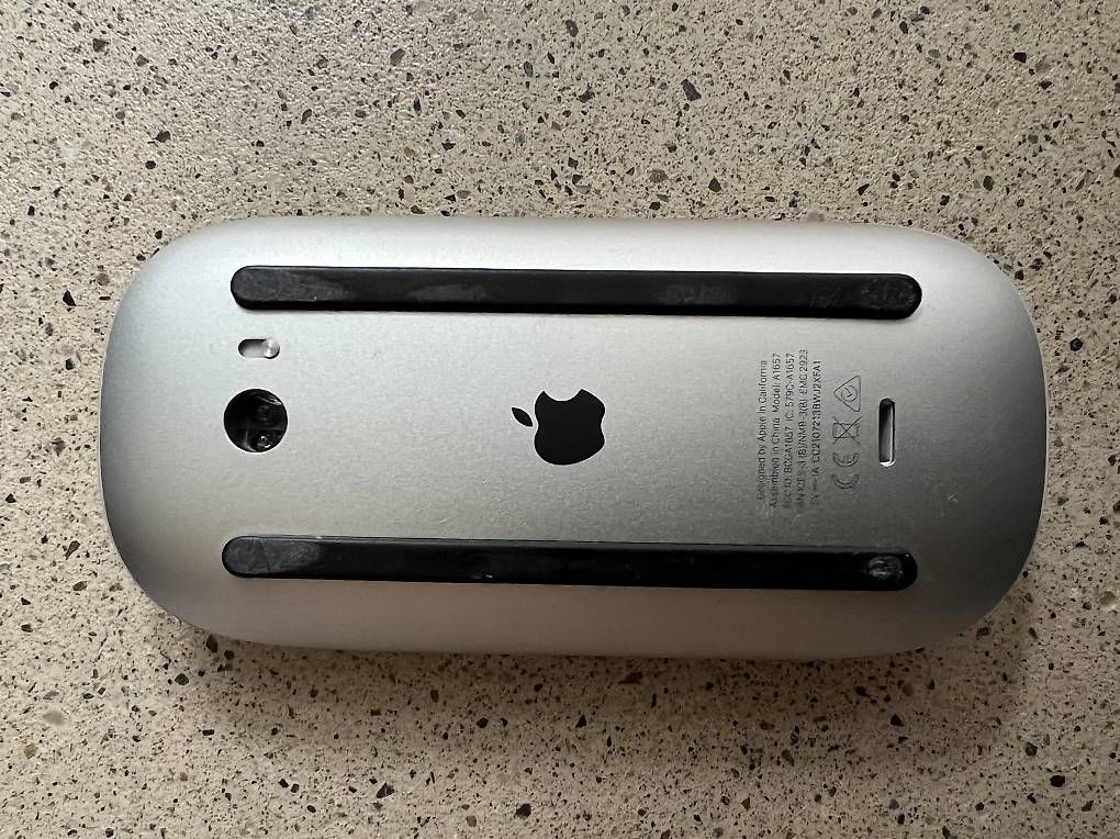 Souris: Apple Magic Mouse  – D'occasion à Dübendorf par kma_vl8m 1
