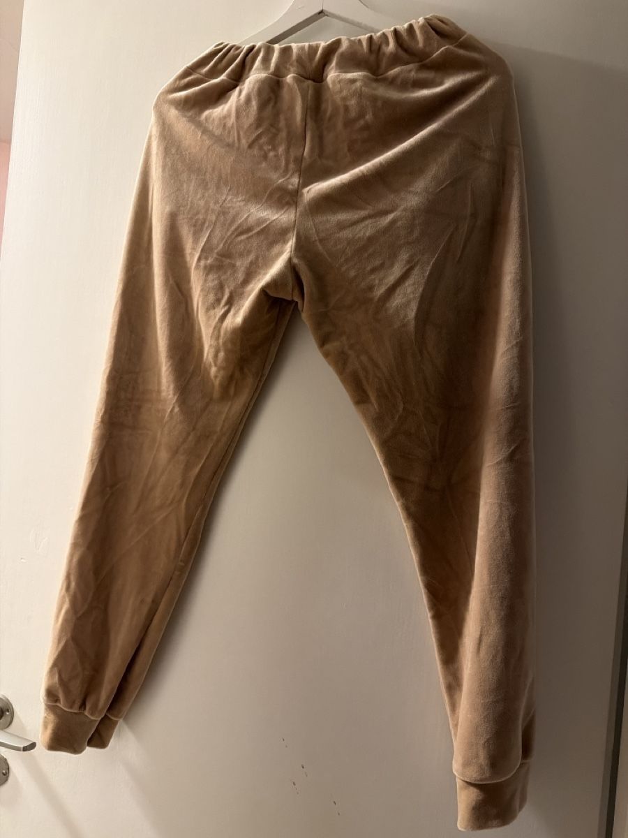 Completi & Tailleur: Damen Trainingsanzug beige – Usato da zürich venduto da resagrev 3