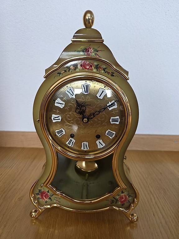 Eluxa Orologi da terra & Orologi da parete: Eluxa Wand- oder Standuhr – Usato da Heiligenschwendi venduto da Priska_Gyarmati