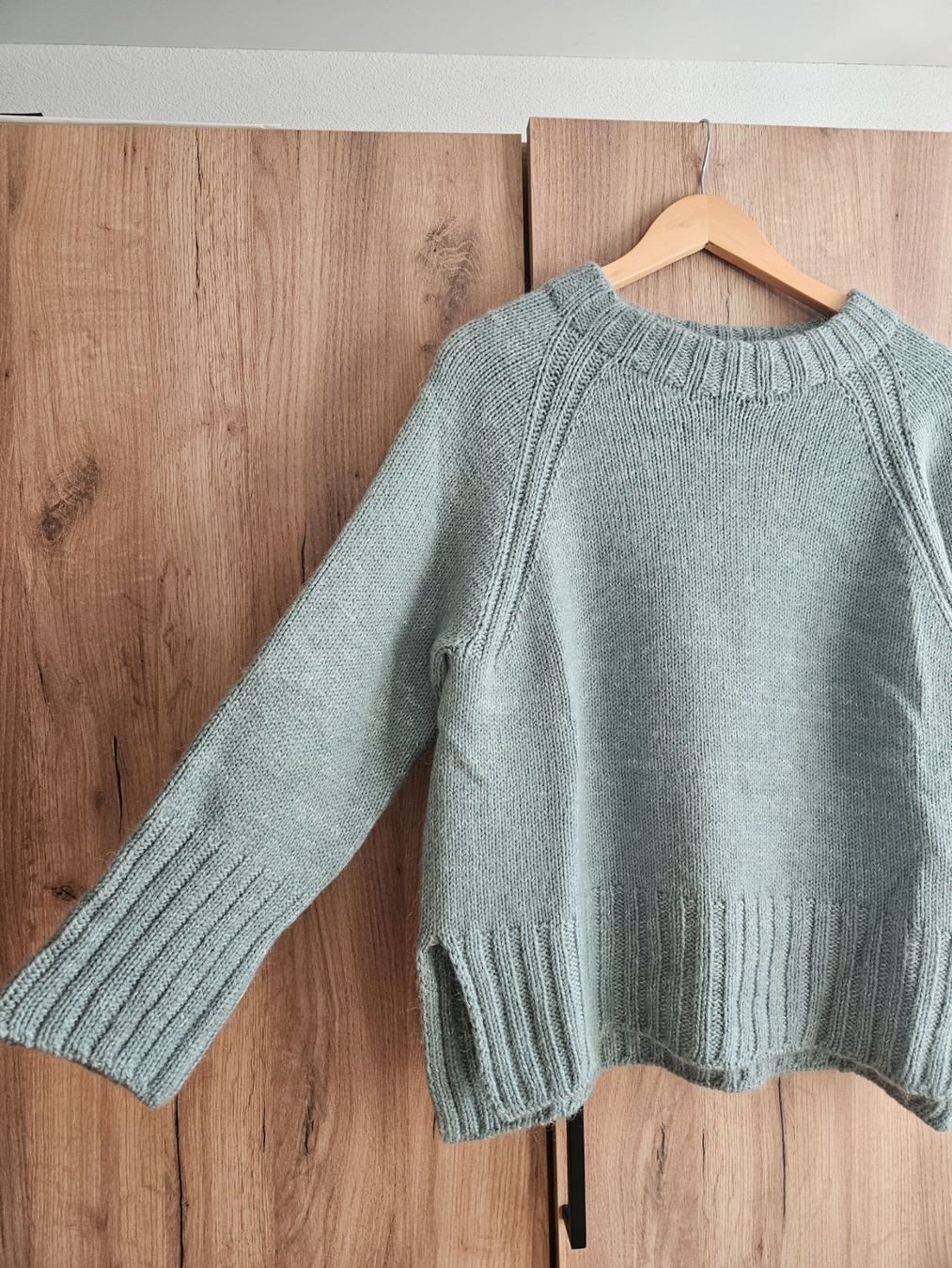 Maglioni & Felpe: 🌿 Handgestrickter Pullover in Salbeigrün - Gr. M/L – Nuovo (secondo la descrizione) da Würenlingen venduto da Nancy_Y 3