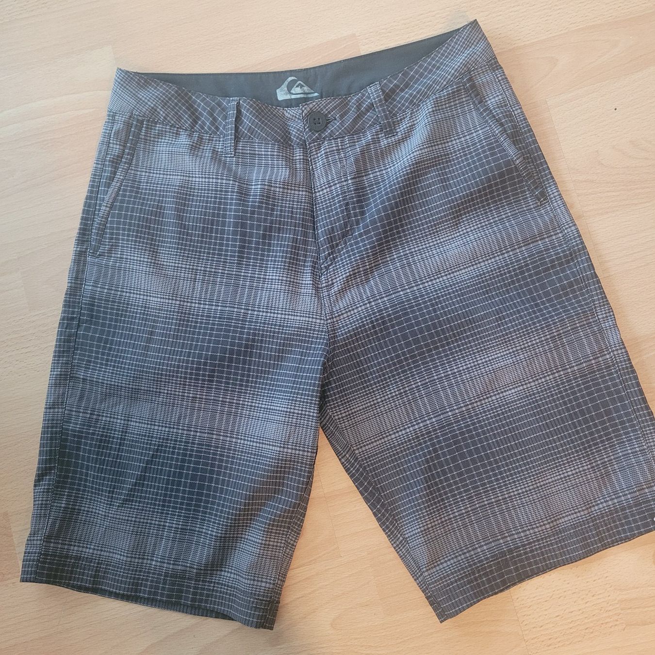 Quiksilver Pantaloni: Shorts gr.40 – Nuovo (secondo la descrizione) da Winterthur venduto da Flomal