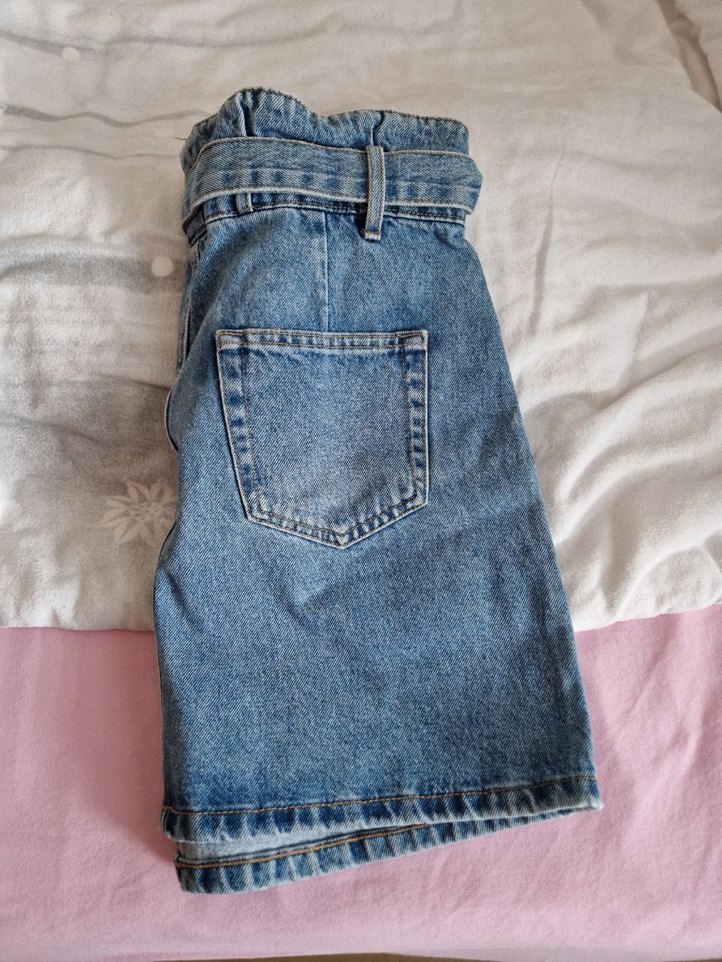 Lotti di vestiti: 2 Röcke 2 Shorts M – Nuovo (secondo la descrizione) da Ebikon venduto da kov_9vqb 8