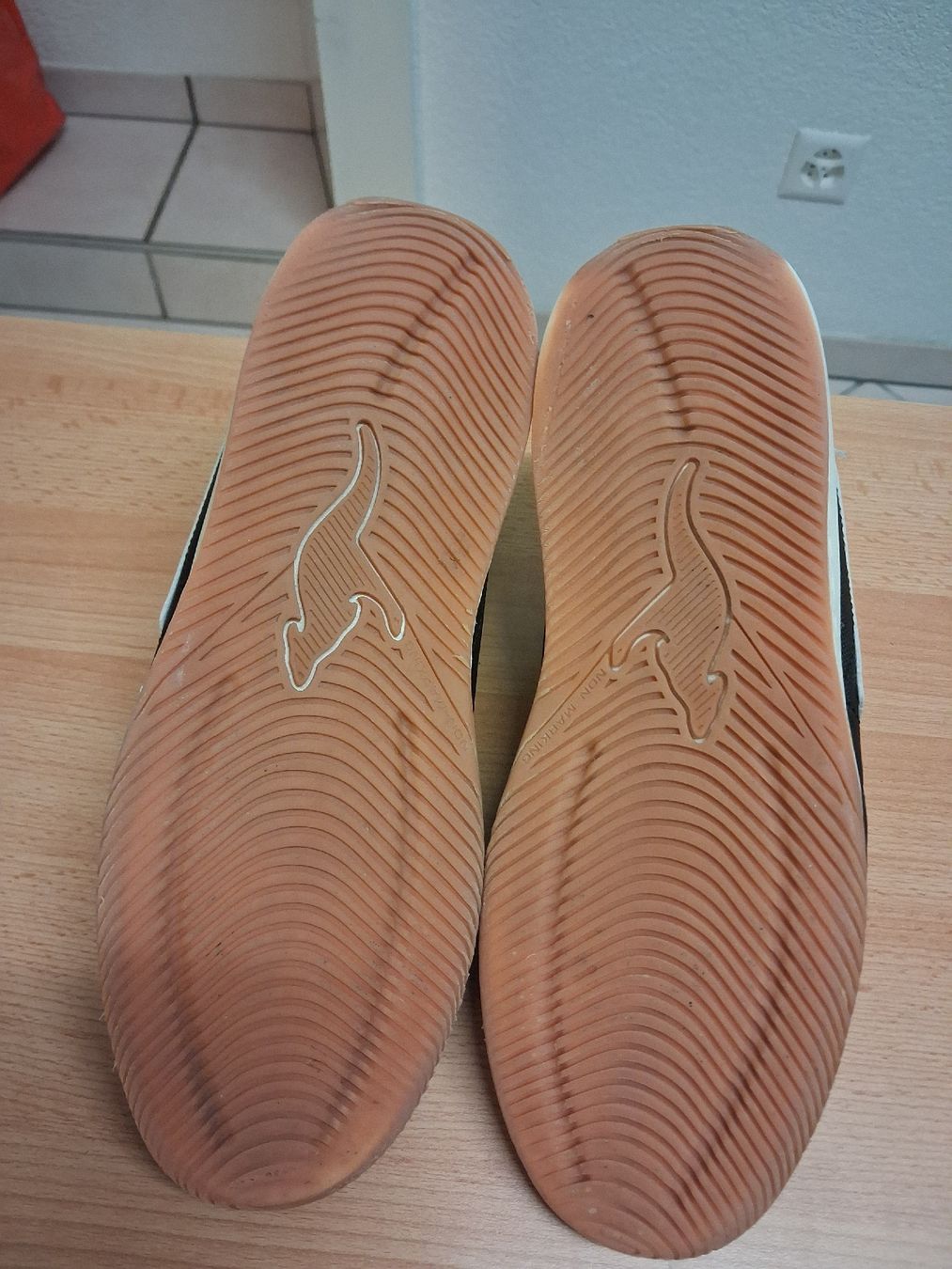 Scarpe da uomo: Chaussure taille 39 comme neuf  – Usato da La Chaux-de-Fonds venduto da syl_lvy2 4