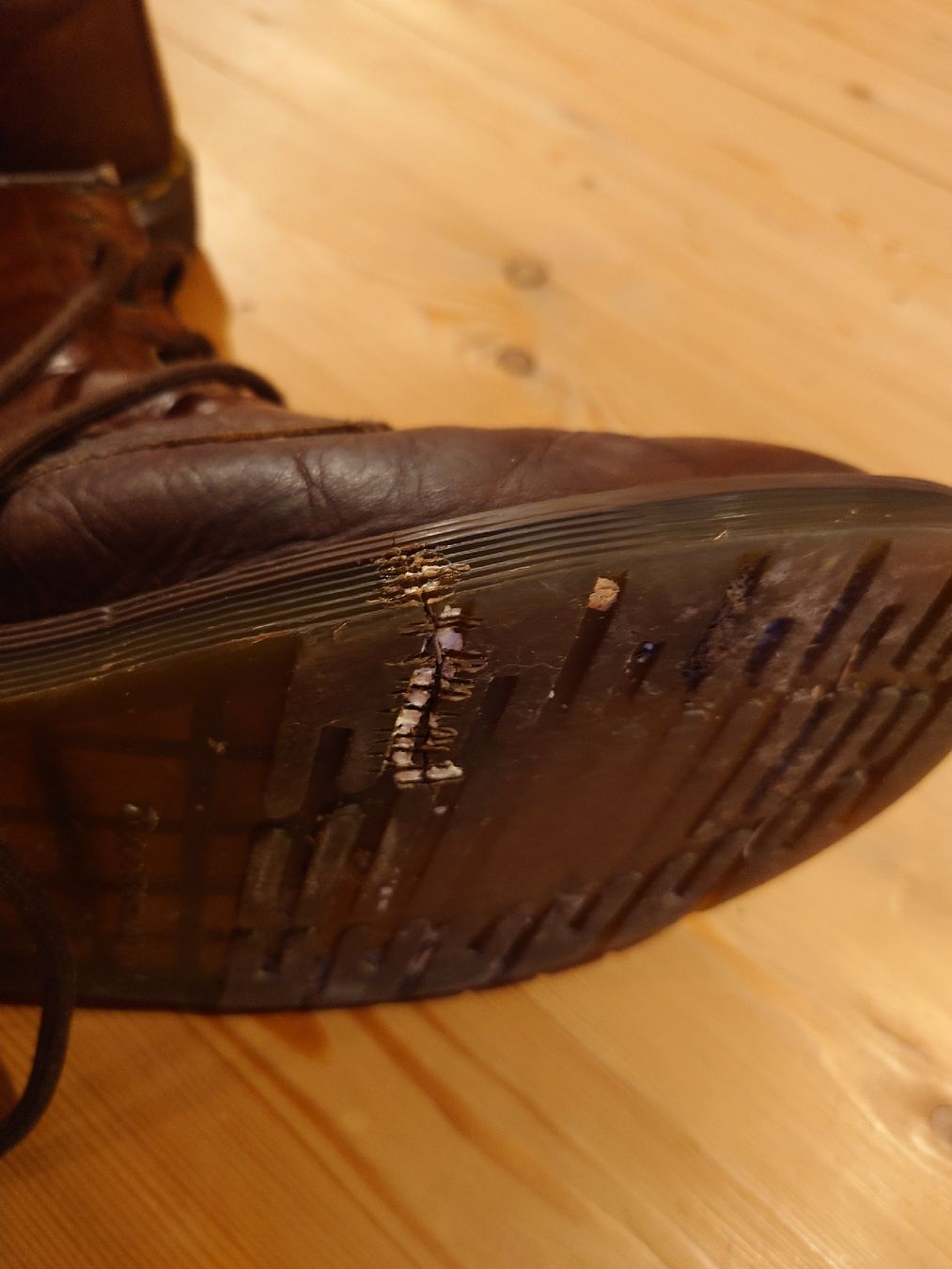 Dr. Martens Scarpe da uomo: Doc Martens 42 – Difettoso da Almens venduto da ma69 3
