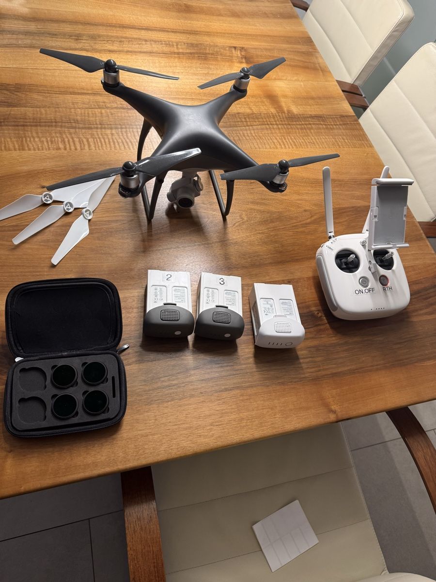 DJI Modellismo RC: DJI Phantom 4 PRO Professional Drone WM 331A mit 3 Batterie – Usato da zunzgen venduto da jasminka75 2