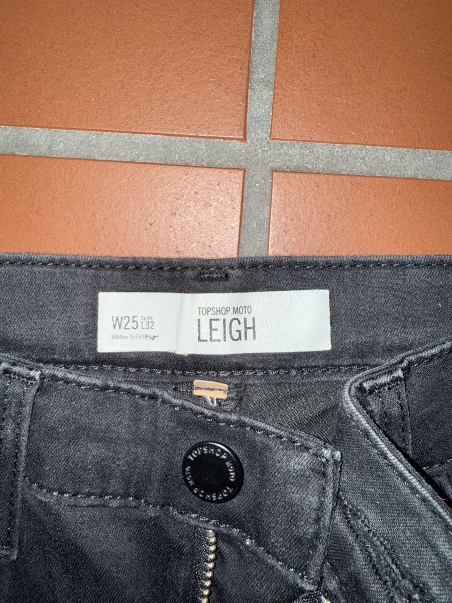 Hosen: Leigh Jeans Hose Gr25/32 – Gebraucht aus Zürich von JOD213 1