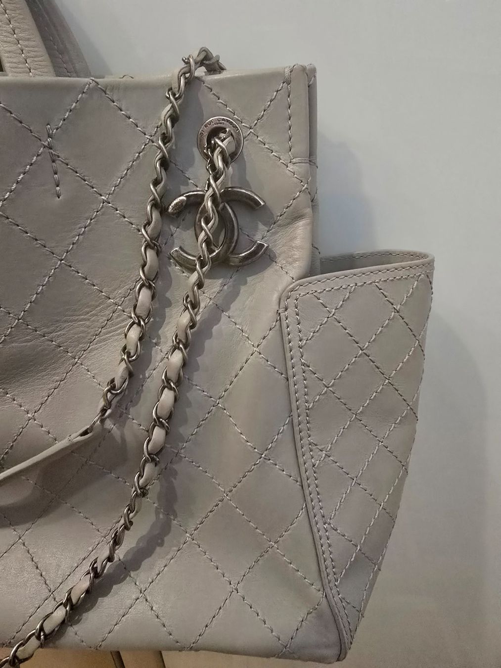 Chanel Borse da donna: Chanel Shopper in Grau – Usato da Neuendorf venduto da fiestashorty84 1