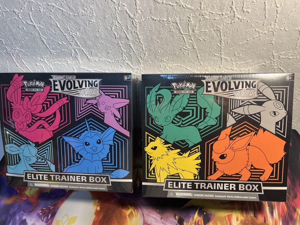 Pokémon TCG Evolving Skies Elite Trainer Box - Naranja - Incluye 8