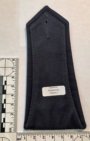 Placchette & Badge: 1 Polizei Abzeichen "Patte", Slowenien – Nuovo (secondo la descrizione) da Zürich venduto da Policepatch 1