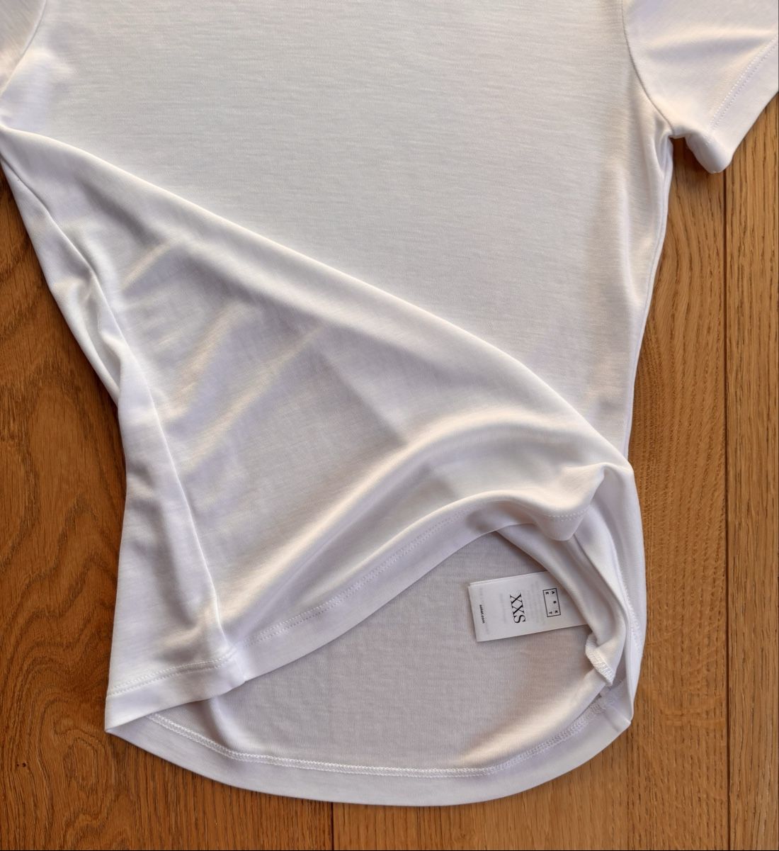 T-shirt: ASKET t-shirt – Nuovo (secondo la descrizione) da Kilchberg ZH venduto da ben_pc68 1