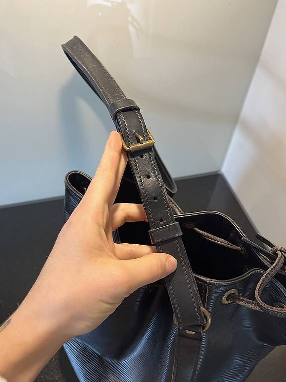 Louis Vuitton Sacs femmes: Louis Vitton Petit Sac Noe – D'occasion à Luzern par LauraLynnMeier 2