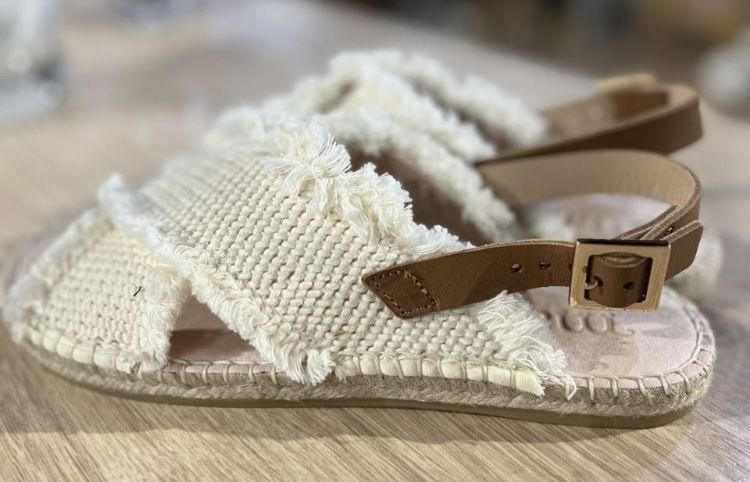 Scarpe da donna: Sandalen von Macarena, Grösse 39 – Usato da Zürich venduto da Sunset69 1