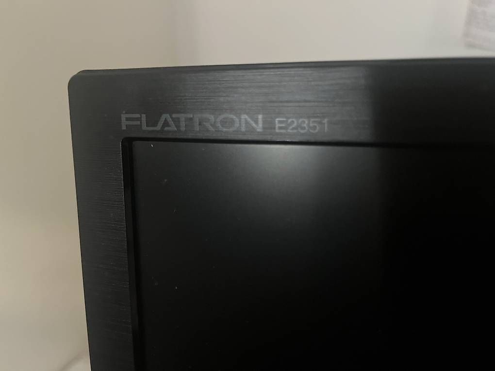 Monitore: Moniteur LG Flatron E2351 23" ultra fin – Gebraucht aus Lausanne von Mablou 3