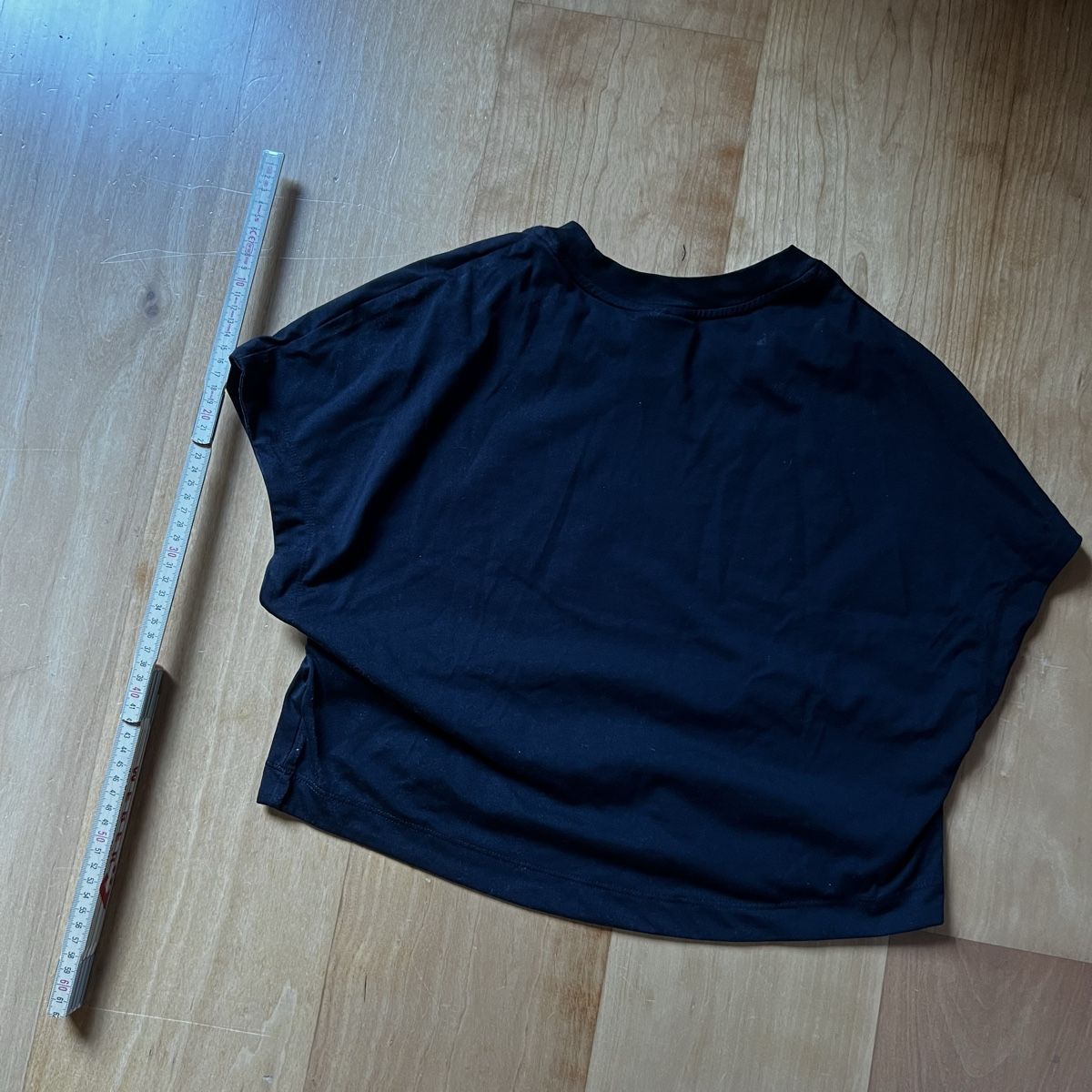 Nike Blouses, T-shirts & Tops: Schwarzes Nike Sport-Shirt – Neuf (Voir description) à Chur par noe_mh8b 1