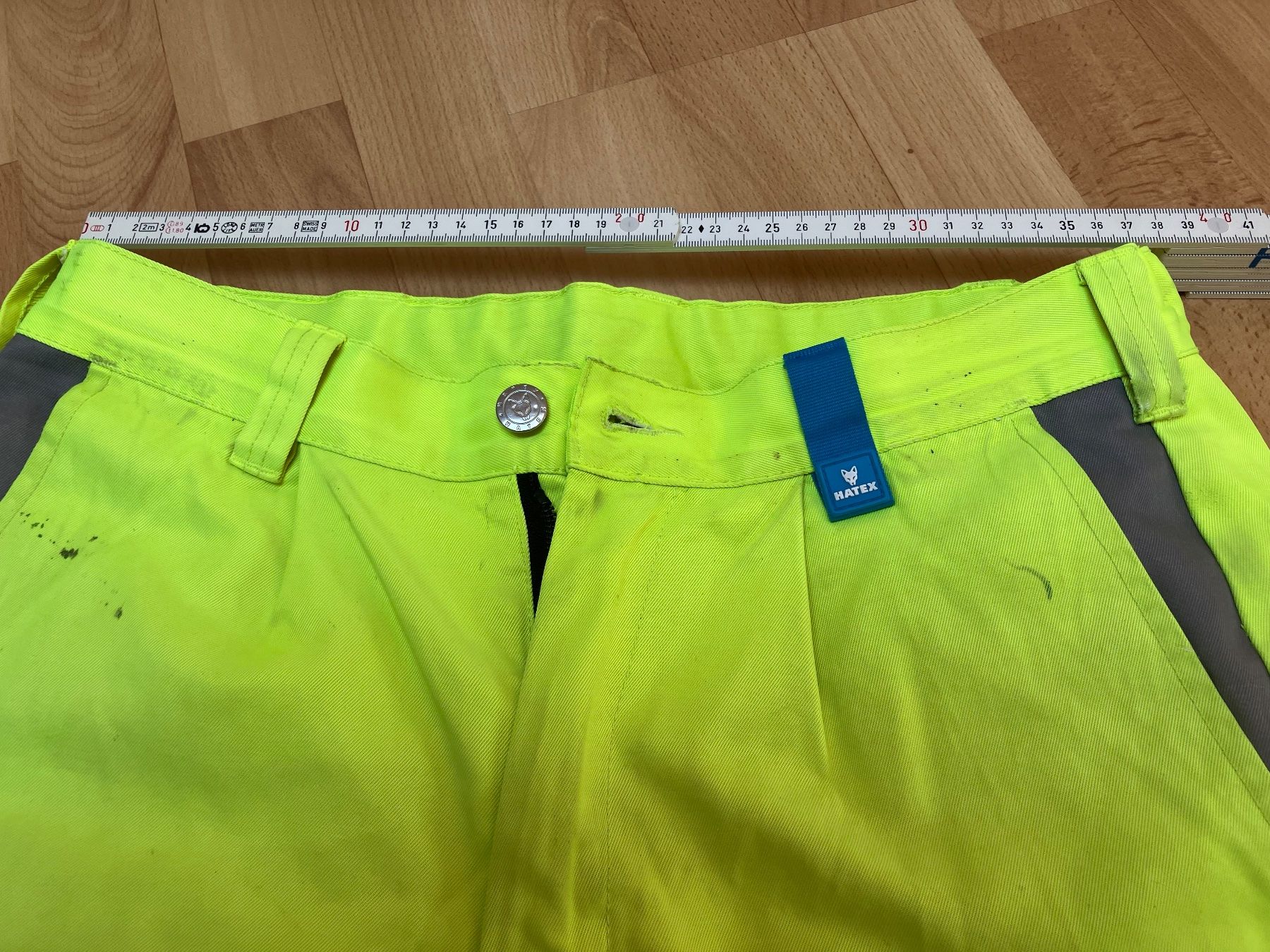 Hosen: Arbeitskleidung kurze Hose gelb Gr.48 – Gebraucht aus Bettwiesen von Zustand57 5