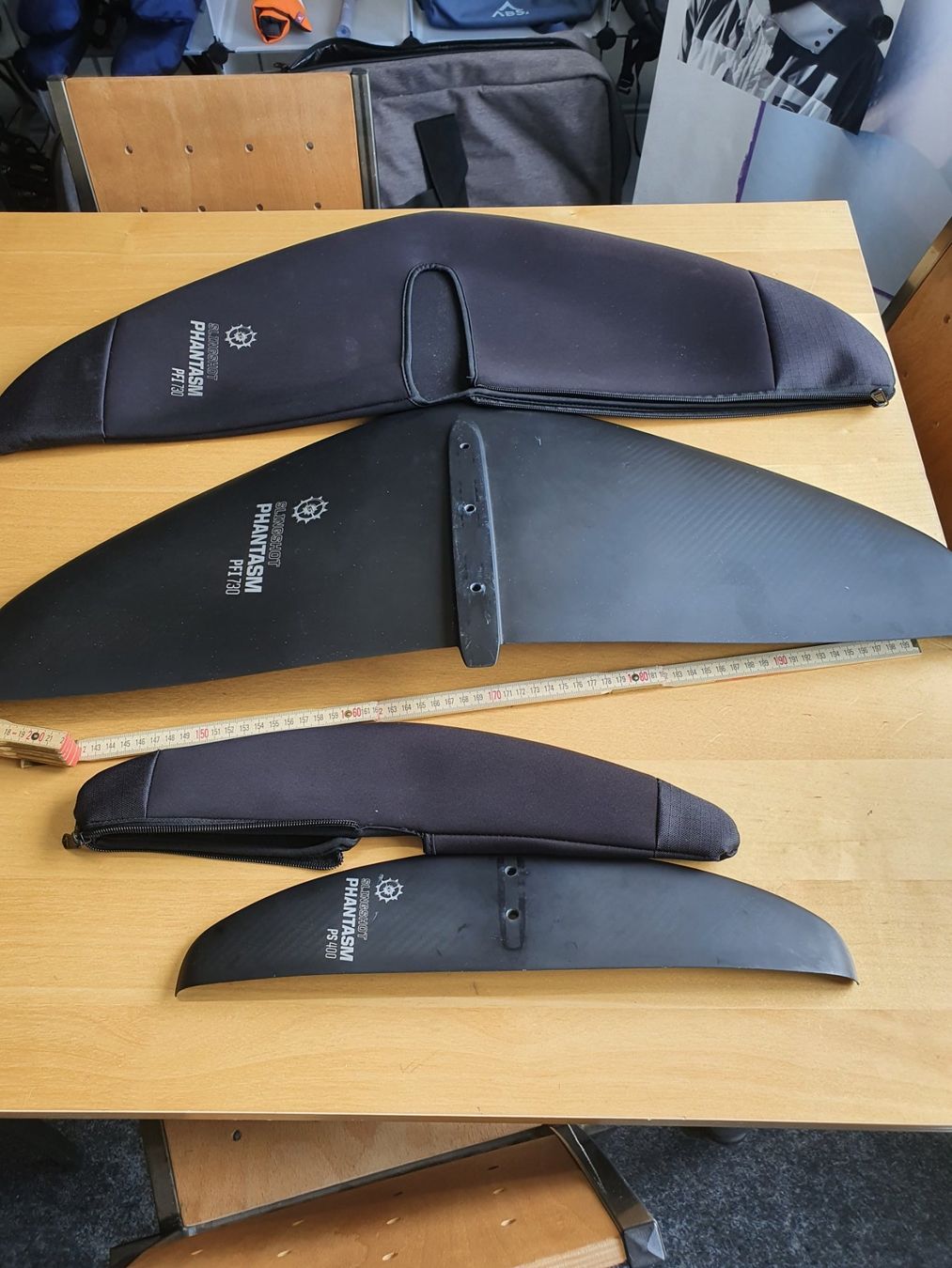 Slingshot Tavole da surf e di nuoto: Foil Phantasm Front Wing FPI 730+ Stabilizer PS400 und Bag – Usato da Silvaplana venduto da Swisskitesurf