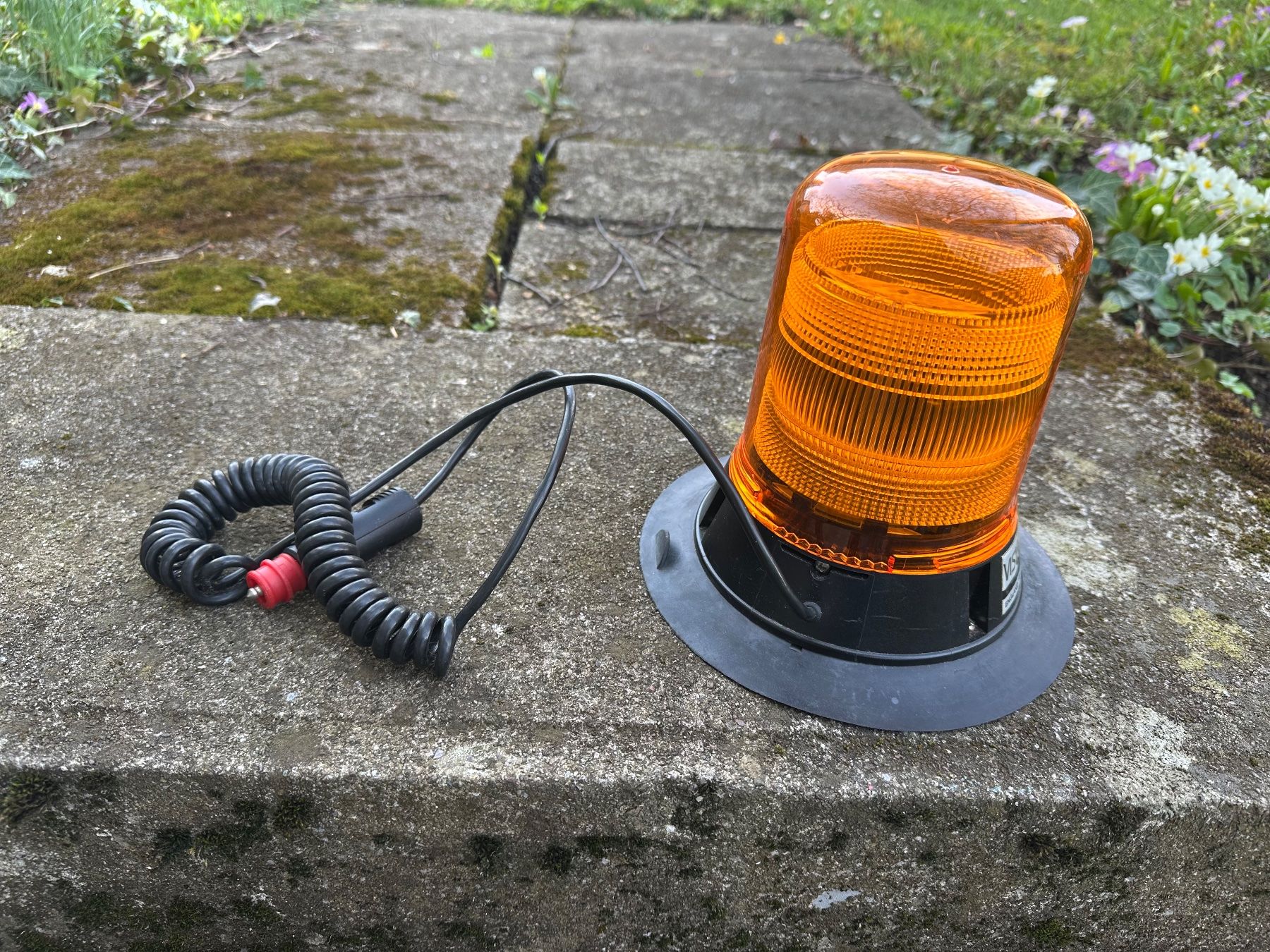 Lampade: Blitzleuchte 12 V Orange mit Saugnapf & Magnet – Usato da Stallikon venduto da Rsiri