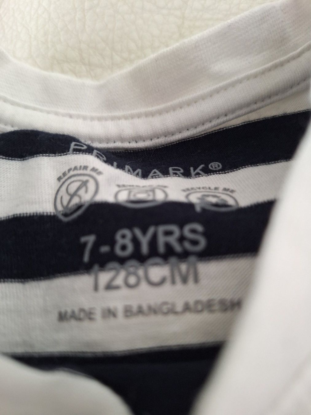 Nike Giacche & Cappotti: Schöne Nike-Jacke mit Shirt – Usato da Cham venduto da Fiftyfive 5